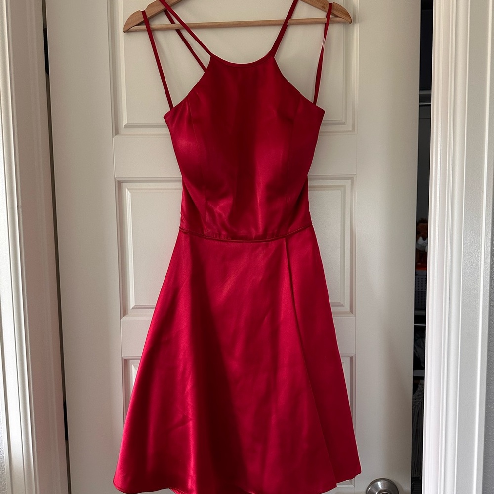 Elegant Red Sleeveless Dress